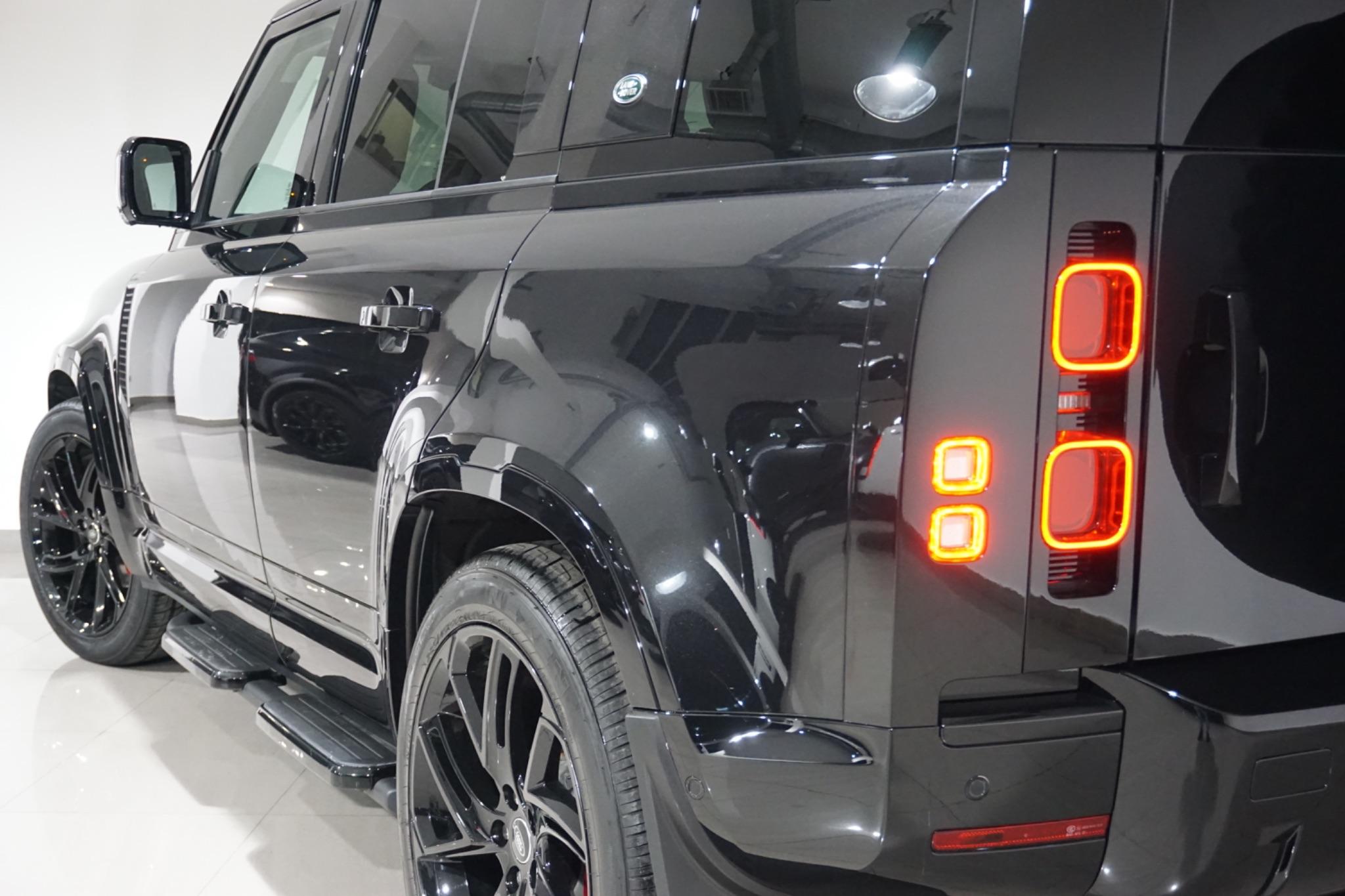 Land Rover Defender 110 3.0 D250 MHEV XS Edition Auto 4WD Euro 6 (s/s) 5dr